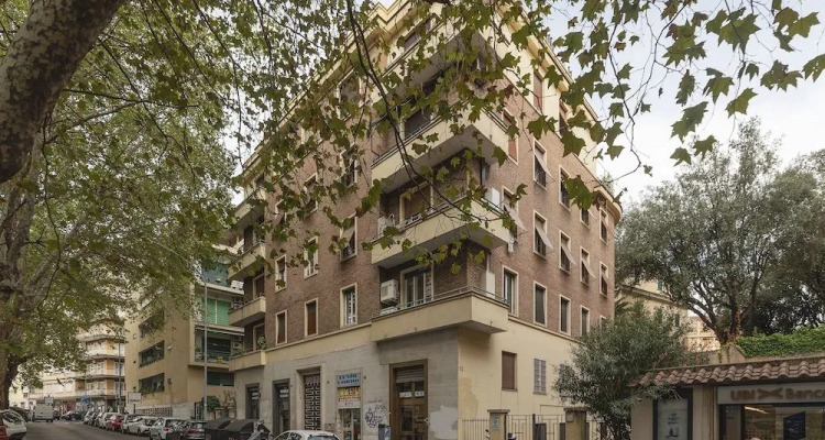 Piazza Re Di Roma Apartment