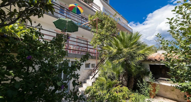 Apartments Biserka
