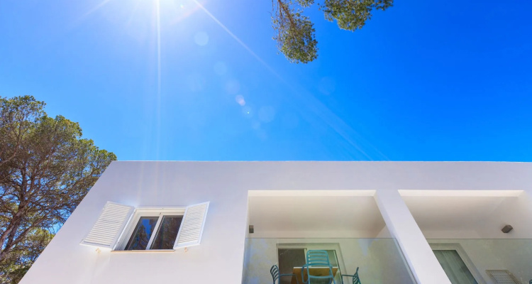 Pinos Playa Suites