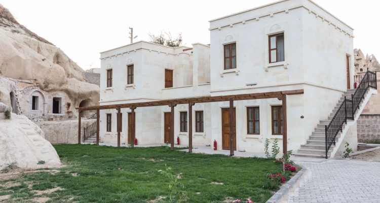 Empire Cave Hotel