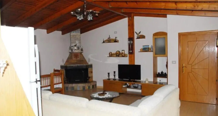 Villa Mucho