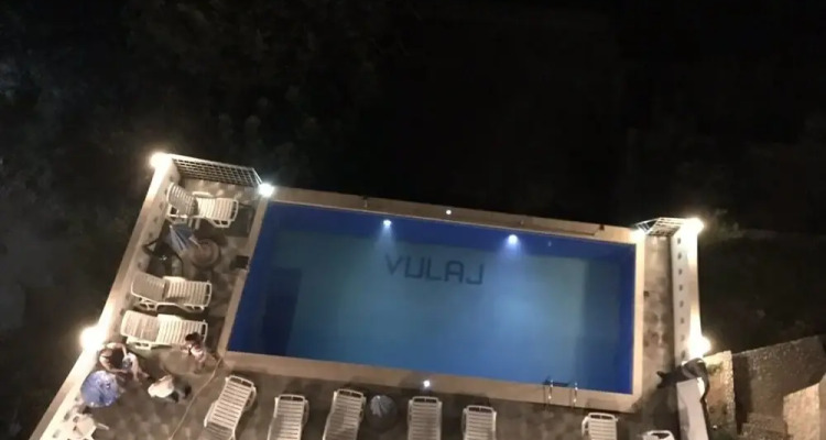 Apartments & Rooms Rozana