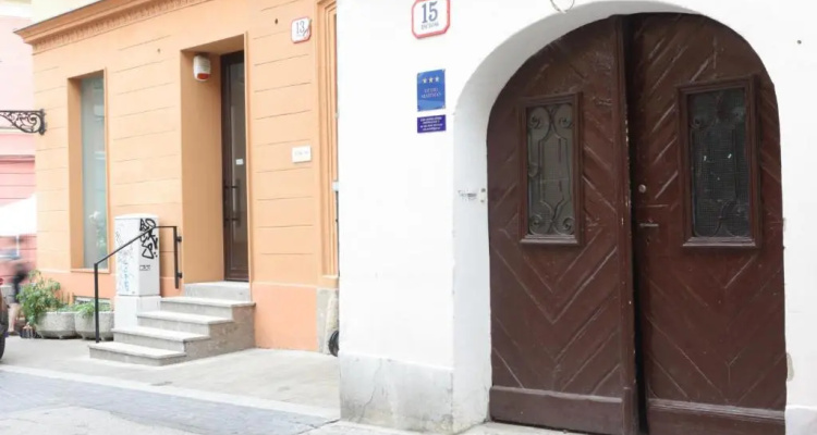 Apartment Addressa