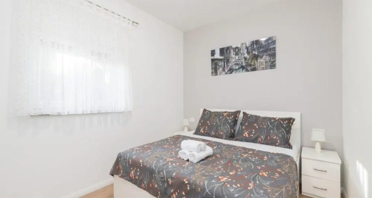 Mihael Holiday House