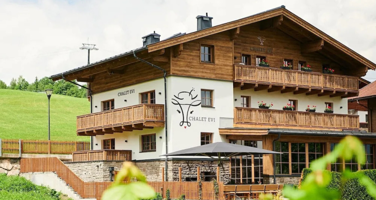 Serviced Luxury Chalet Evi