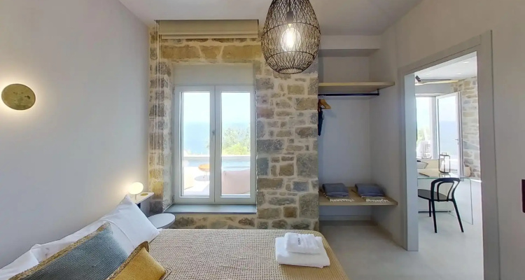 Akria Suites