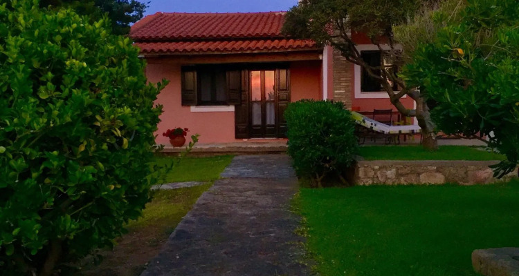 Genari Beach Apartments