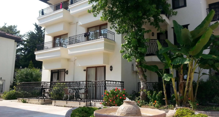 Nicholas Park Hotel