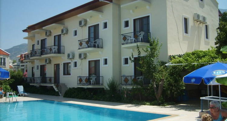 Cennet Hotel