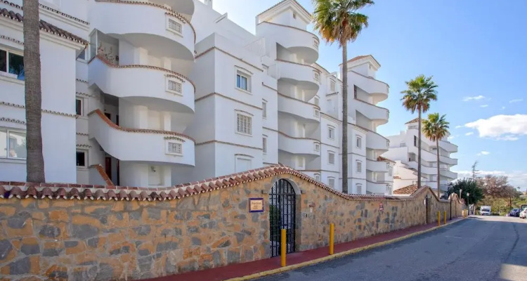 Genteel Home Royal Gardens Marbella