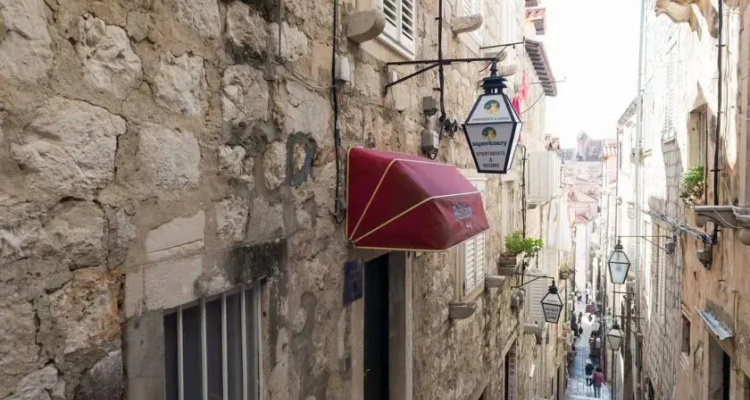 Luxury Old Town Apartments