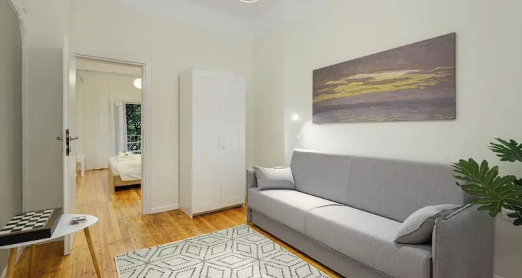 Trentatre, Nilie Hospitality Mgmt