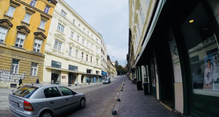 Lovecroatia Hostel