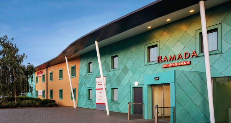 Ramada by Wyndham Cobham — Wyndham hotel