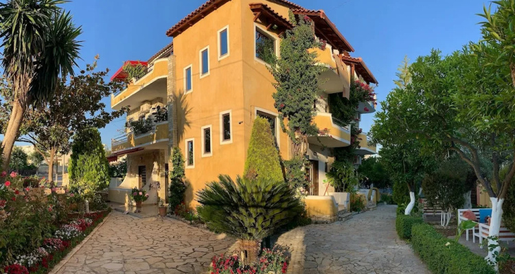 Flower Garden Villa