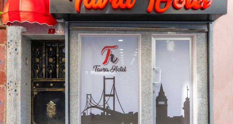 Tavra Hotel