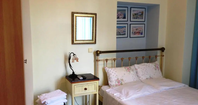 Antouanetta Apartments