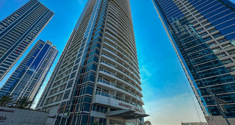 Higuests Laguna Tower