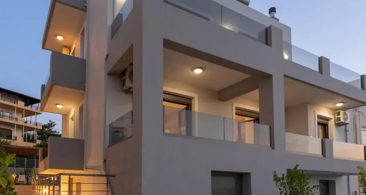 Leon Luxury Home In Rethymno