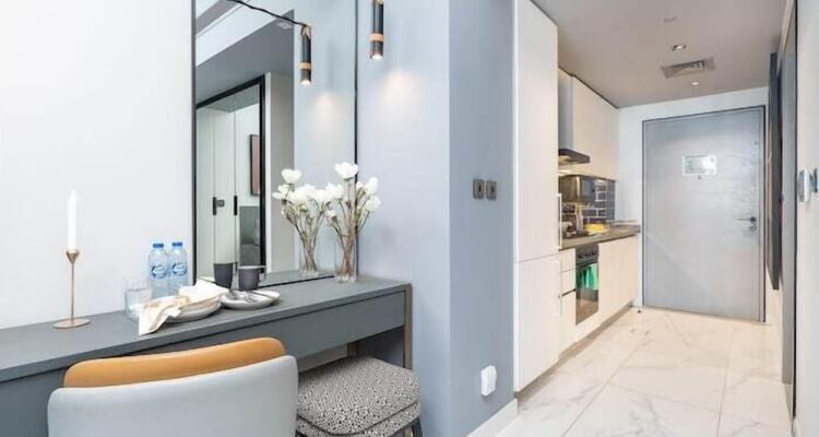 Vogue Downtown Mag318 Tower