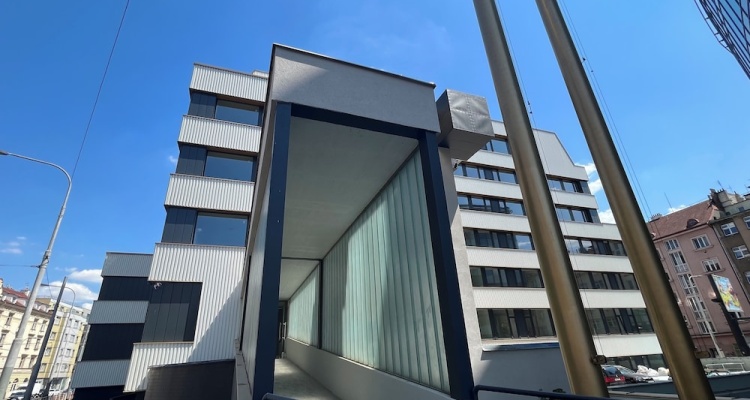 Post 120 Suites