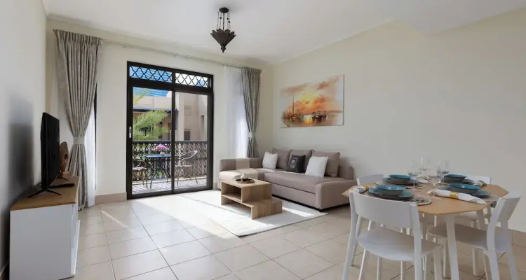 Maison Privee Stylish & Spacious Apartment In Downtown Dubai