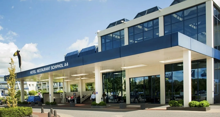 Van der Valk Hotel Schiphol A4 — Van der Valk hotel