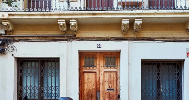 Charming Modern Apt In Trendy Gracia 5pp by Myrentalhost