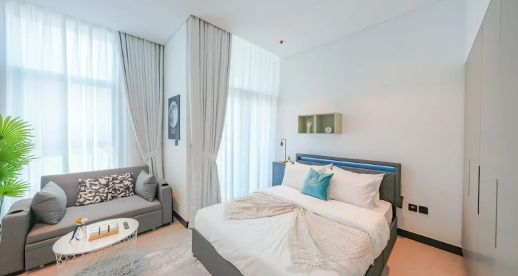 Yogi City Chic Studio Retreat In Business Bay