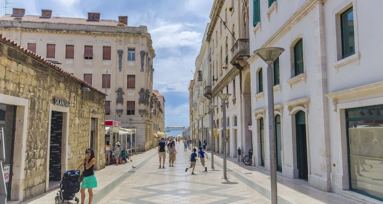 Apartment Near Bacvice