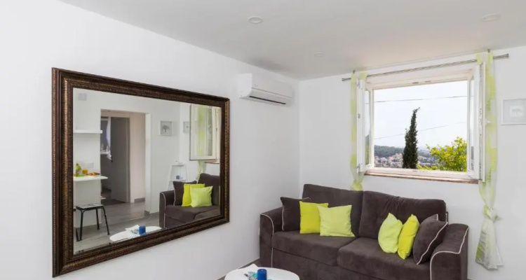 Apartment Semi