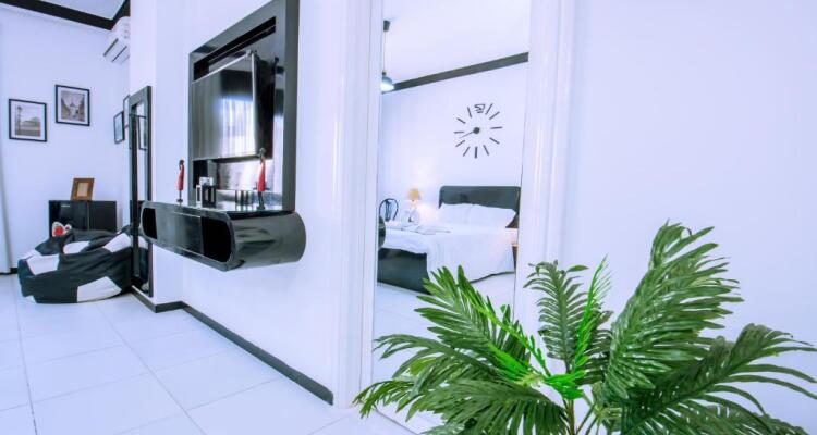 Rare New Marina Hotspot With Pool Fast Free Wifi Western Standards Sheraton Plaza 415