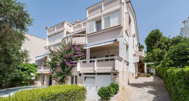 Cozy Apartment Branka With Nice Garden 5