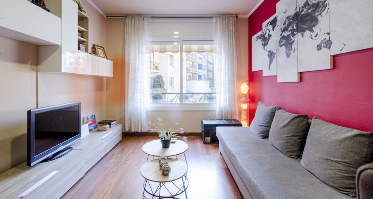 Apartment In Sants