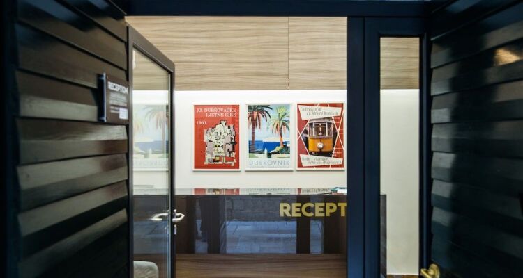 Art Deco Rooms by Duhomes