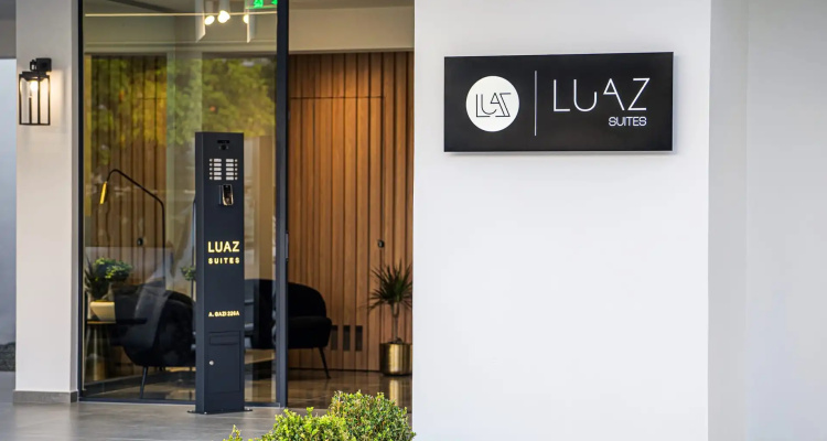 Luaz Suites Volos Center