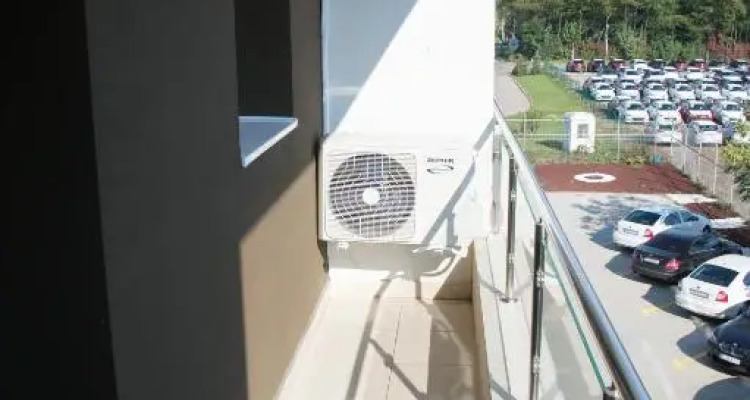 Airport Residence Apartment Across From Otopeni Airport