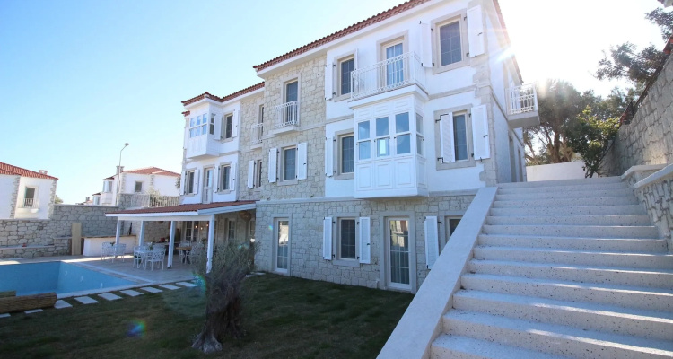 Peremere Alacati Hotel