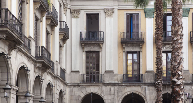 Las Ramblas Pasaje Bacardi Apartments