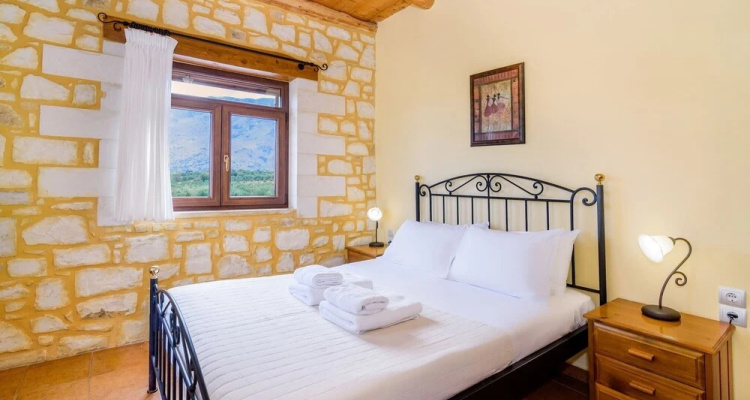 Villa Ostria Near Georgioupolis 3bd 2ba