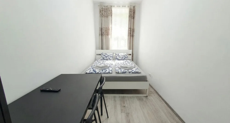 Enkplatz U3 Affordable 5br Shared Apt.