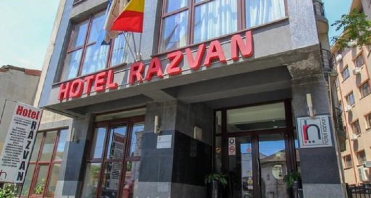 Hotel Razvan
