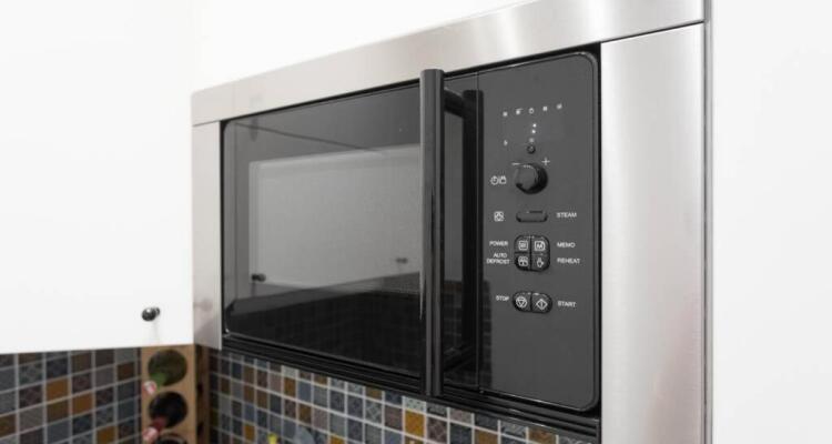 16 C & J's Apartment