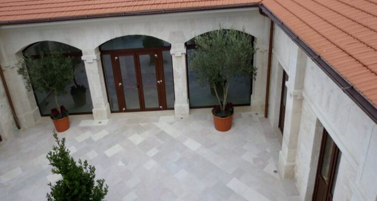 Domus Antiqua Residence
