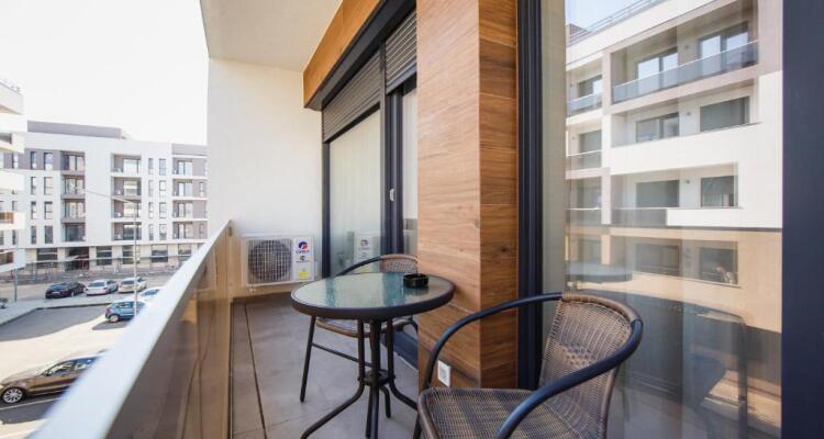 Lovely Home At West Residence