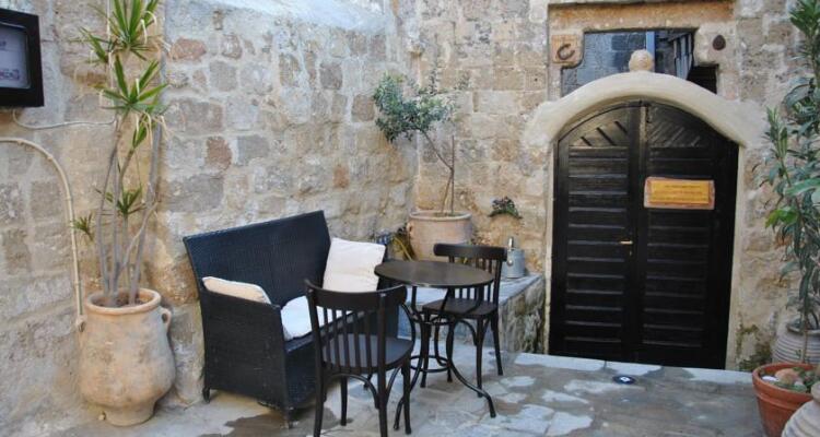 Saint Michel Apartments