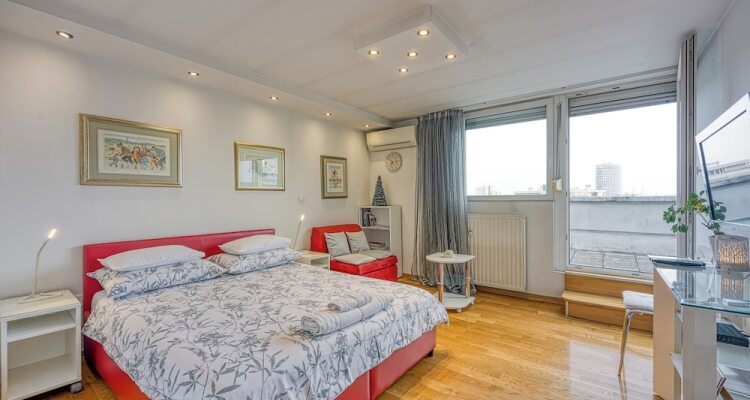 New Cozy Penthouse With Panoramic View