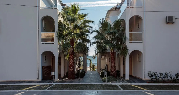 Apartments Mala Laguna