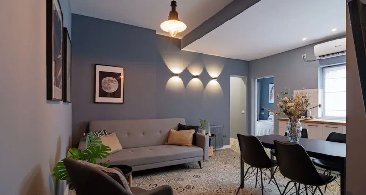 Chic Black & White 2br Retreat On Dambovitei