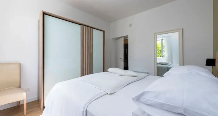 Chill Out Old Town & Seaview Apartments